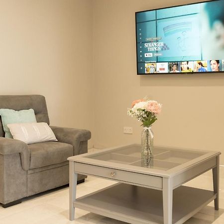 The View Apartment 2, Newry - Luxury Open Plan Apartment With City Views エクステリア 写真