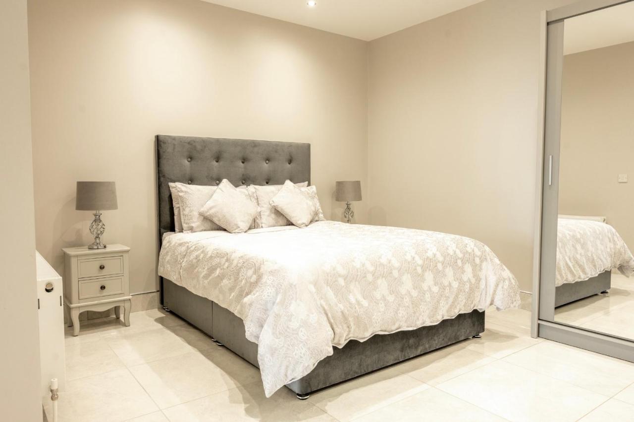 The View Apartment 2, Newry - Luxury Open Plan Apartment With City Views エクステリア 写真